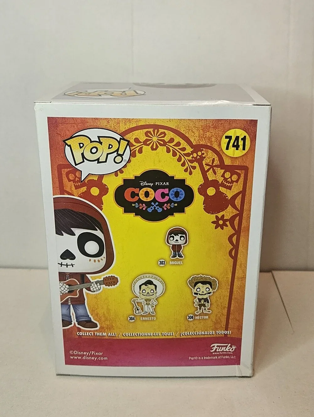 Funko Pop Disney Coco Miguel with Gutair Anaheim Wondercon Exclusive Sticker 741